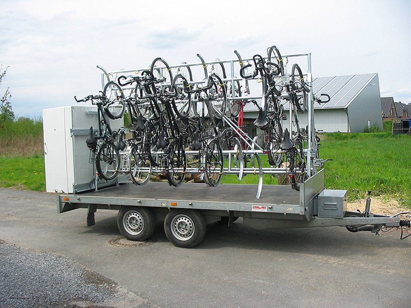 Fahrrad-Anhänger für 31 Fahrräder